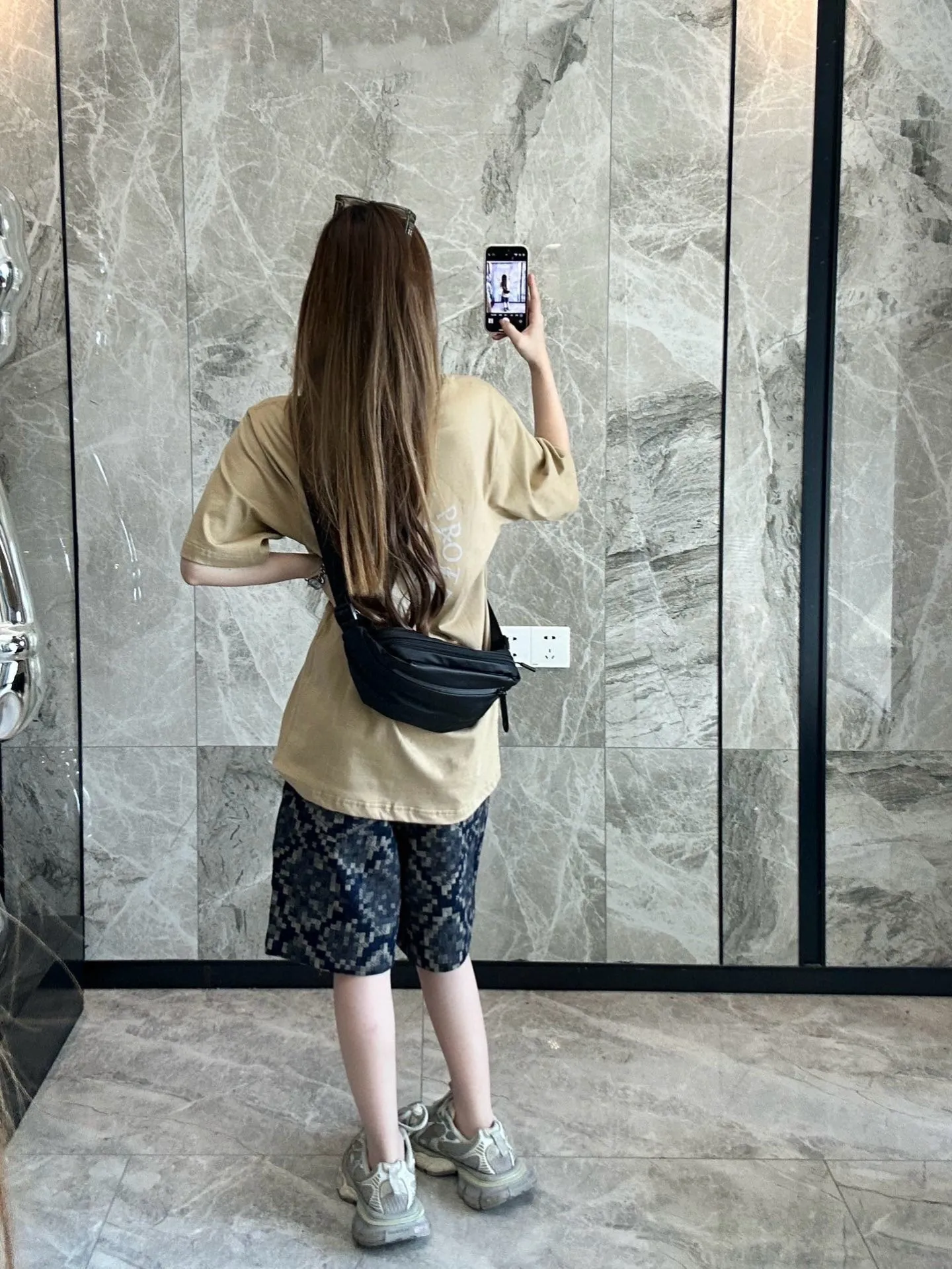 Louis Vuitton/Louis Vuitton 25ss snake pattern mosaic denim shorts